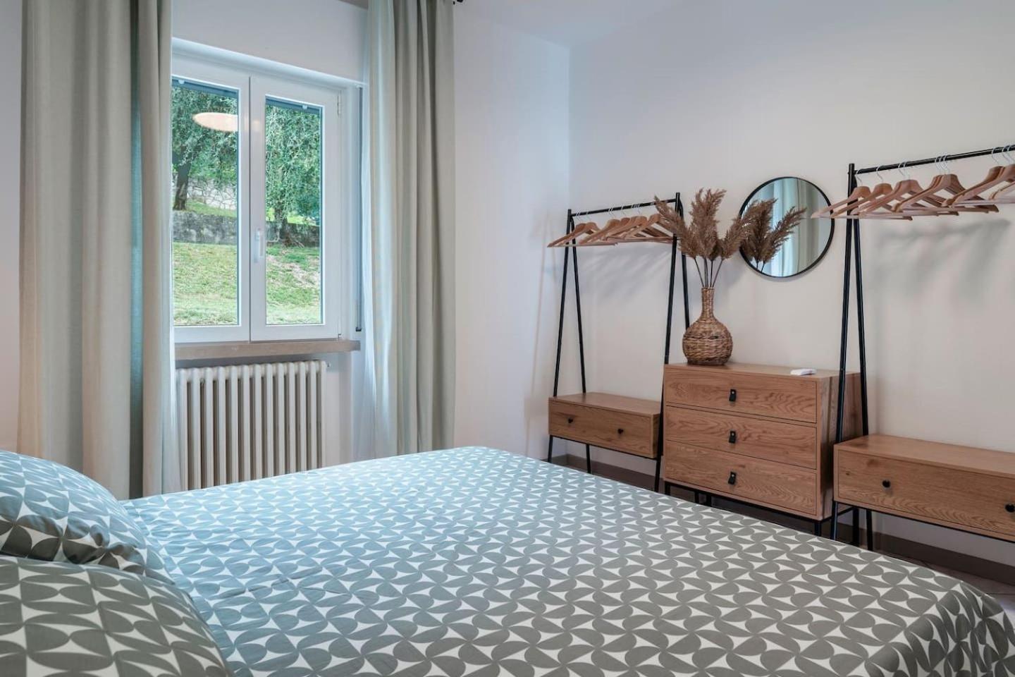 Finestra Sul Lago Malcesine Apt Riva Luaran gambar